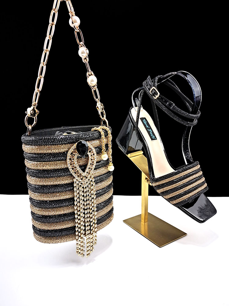 Women Accessories Chain - Sandalias y bolso para mujer, diseño